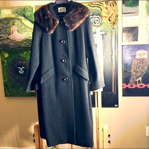Lessie’s Wool Mink Brown Black Collared Winter Coat 1940’s 1930’s 1940s 1930s